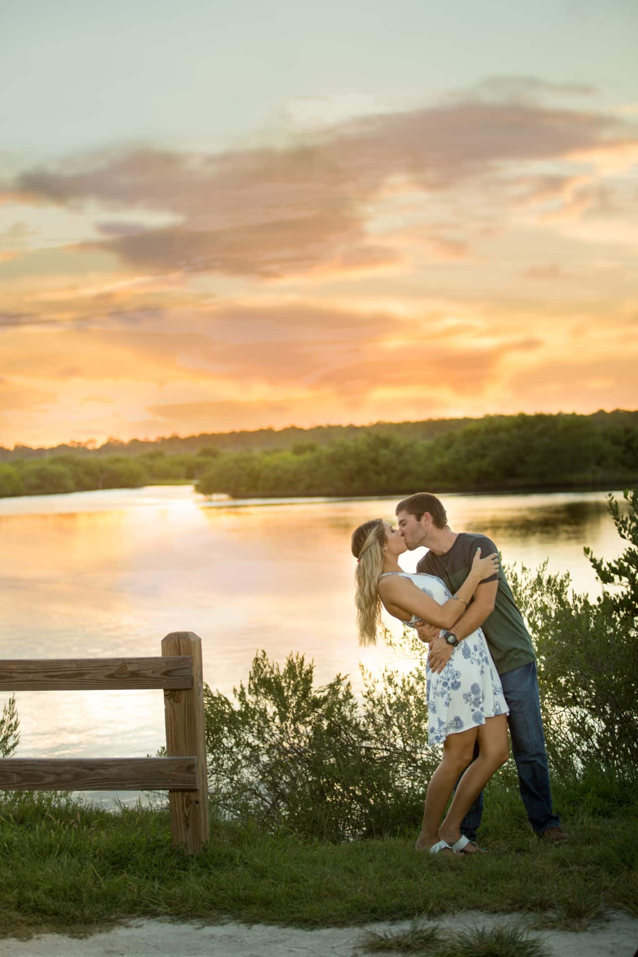 engagement photographer Daytona, daytona beach professional photographer, wedding photography in south daytona, ormond beach wedding photographer, deland photographers, deland photographer