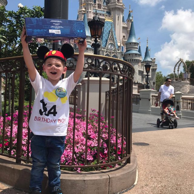 orland portrait photographer captures a photo at disney world