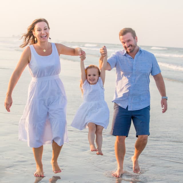 siesta key photographer family portrait on the beach