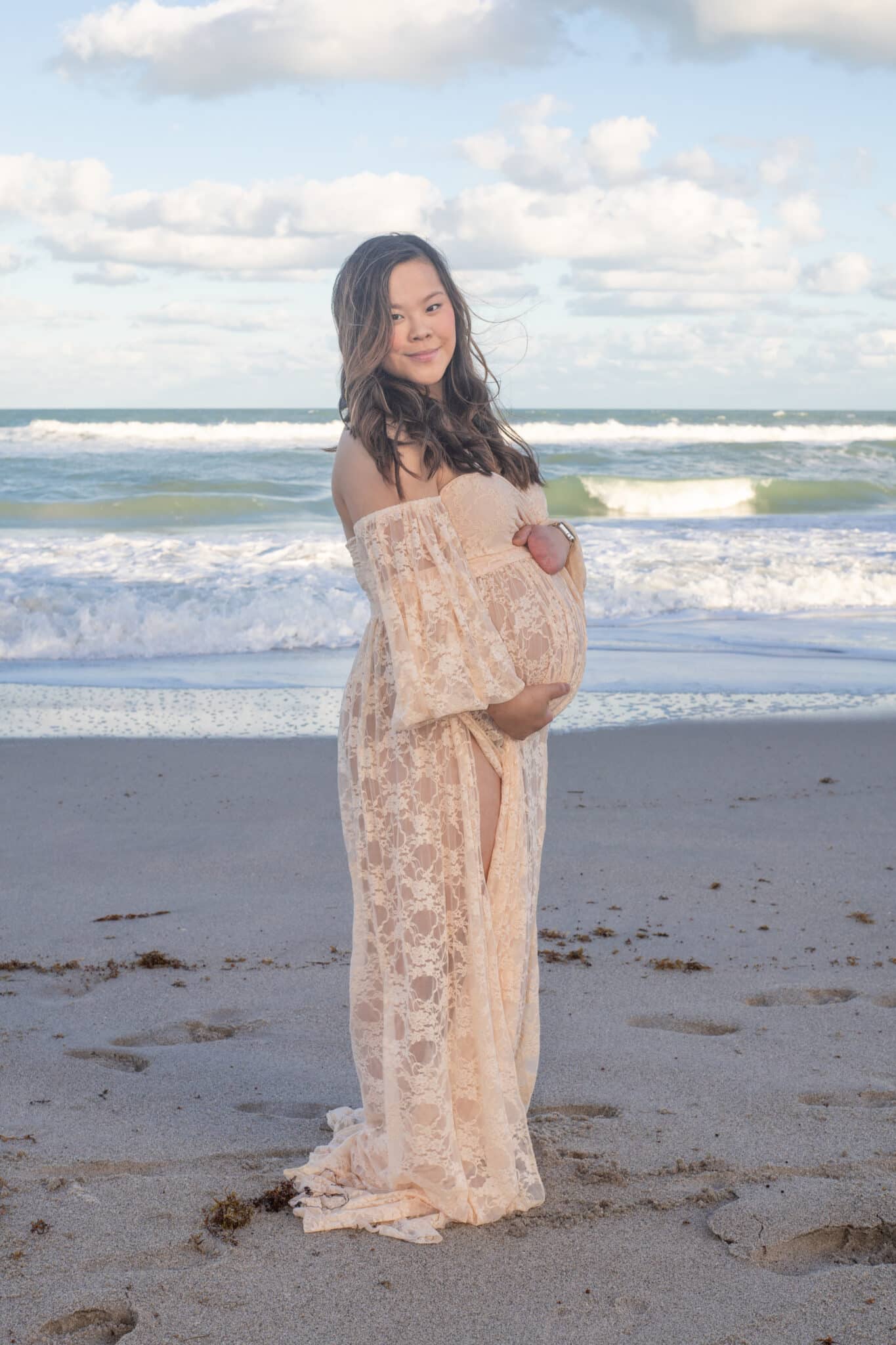 What To Wear For Beach Maternity Photos